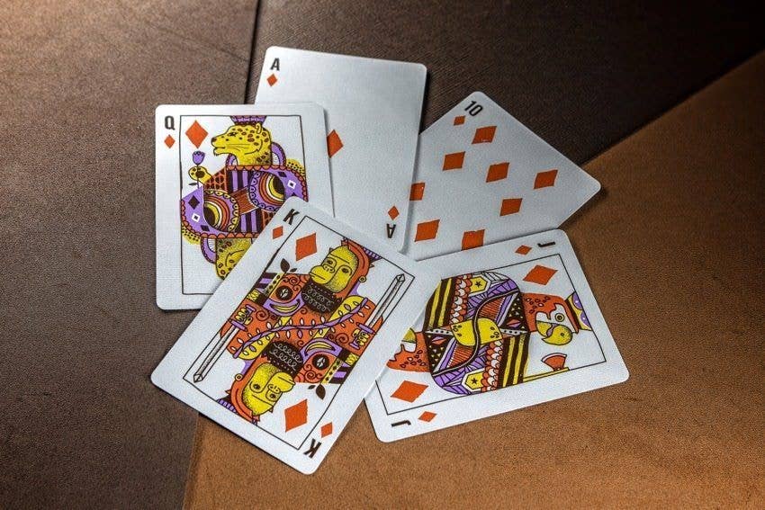 Theory11 Animal Kingdom Playing Cards – WWF
