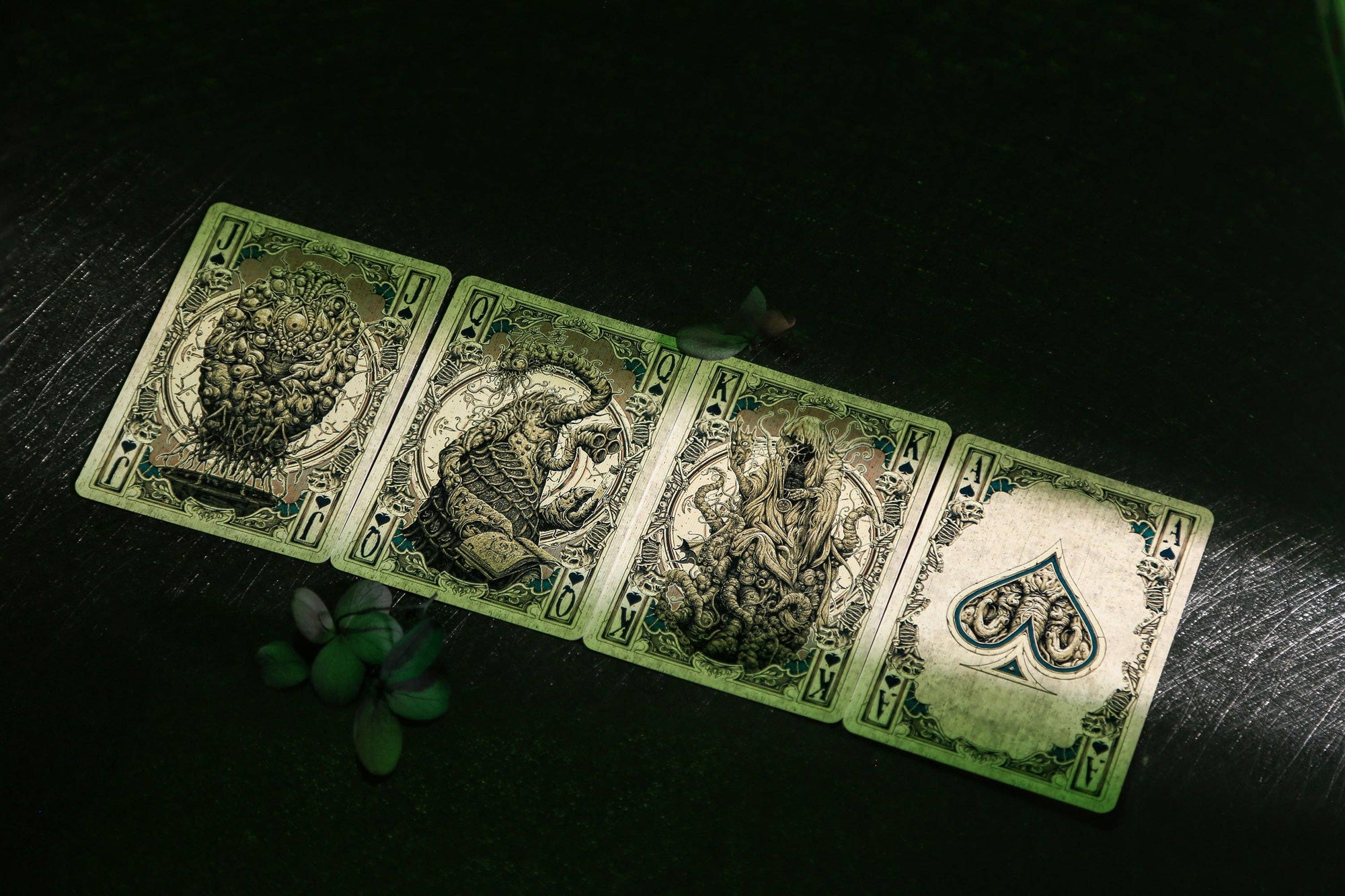 Reflections on the Wall Cthulhu Mythos - Silver Key Society - Keyhole Collection