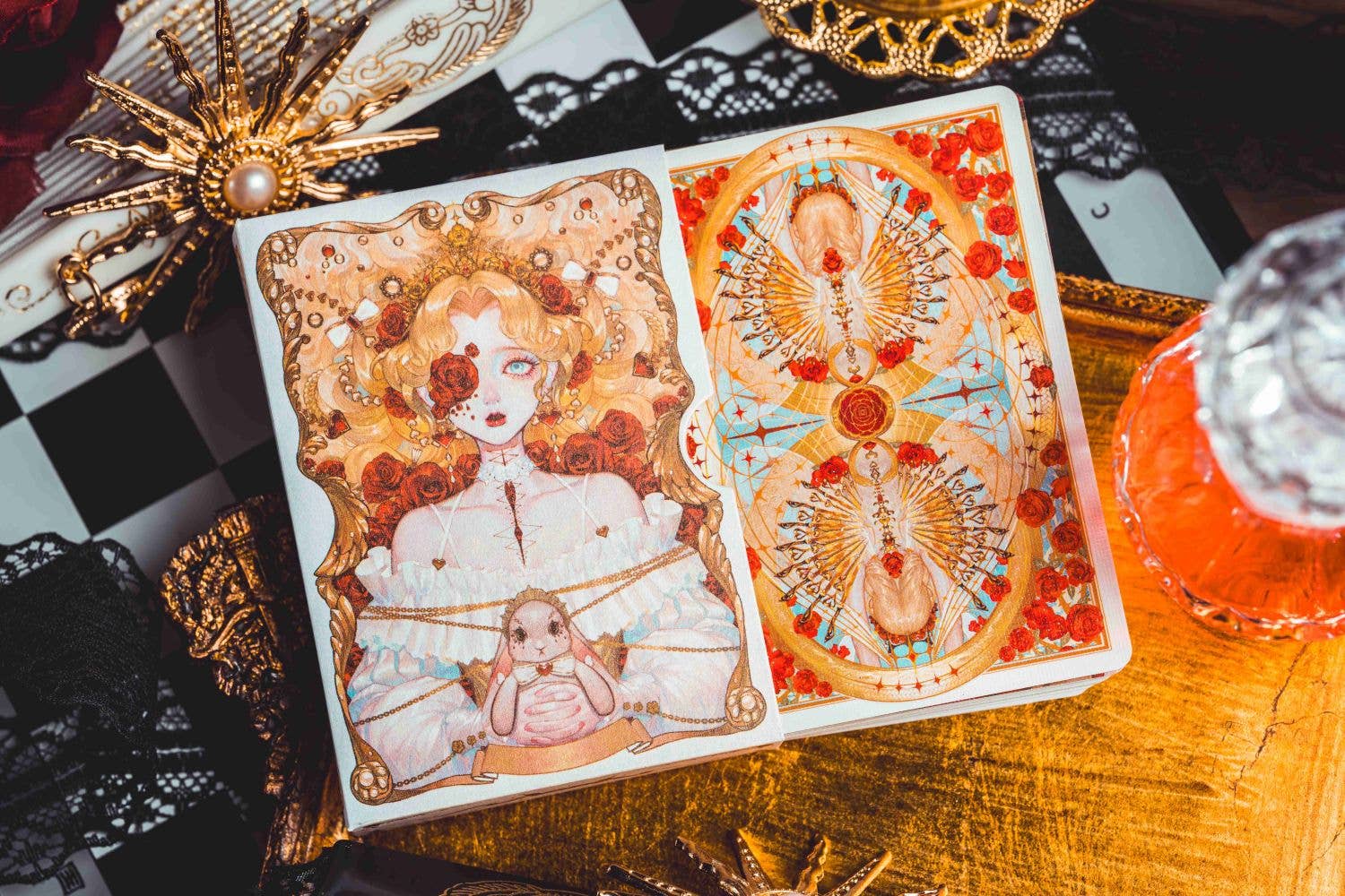 Silence Playing Cards V3: Twins: Light